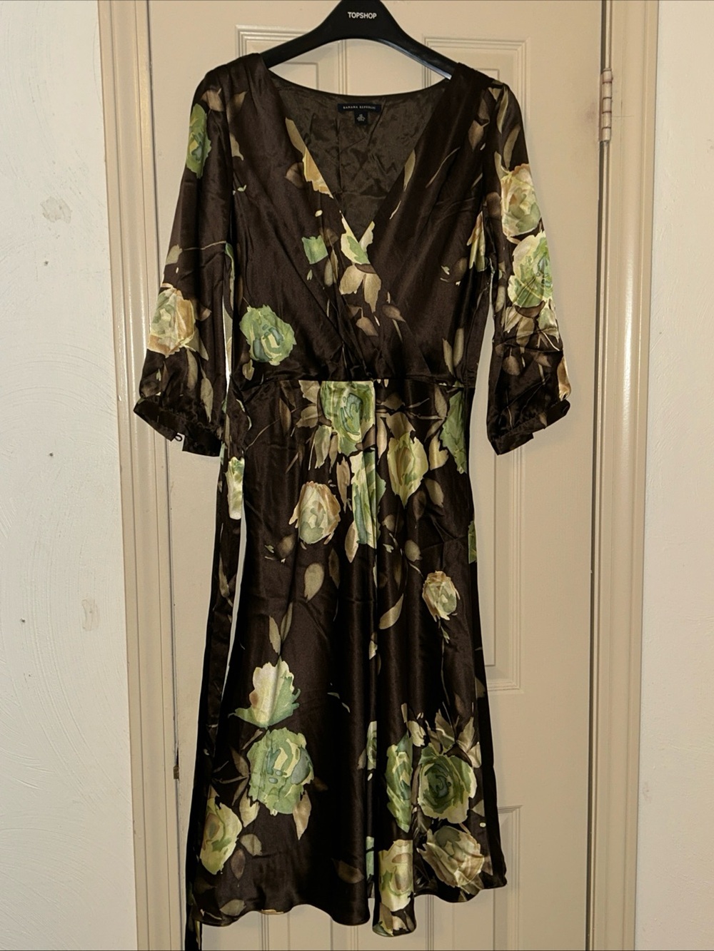 Banana Republic  vintage, Brown Floral silk  Midi Wrap Dress